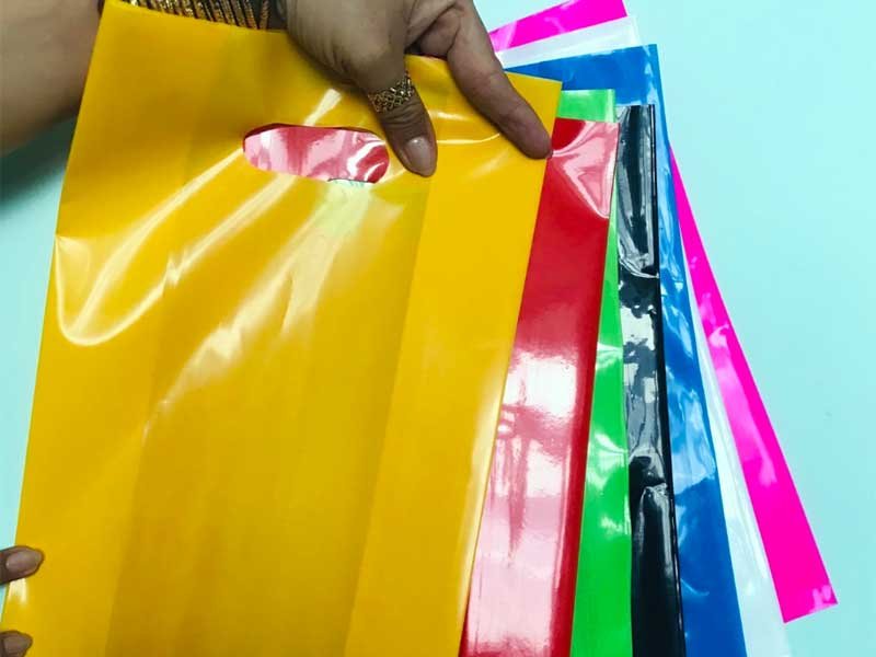 7 Kích thước túi nilon có quai phổ biến nhất mà chủ shop nào cũng cần biết